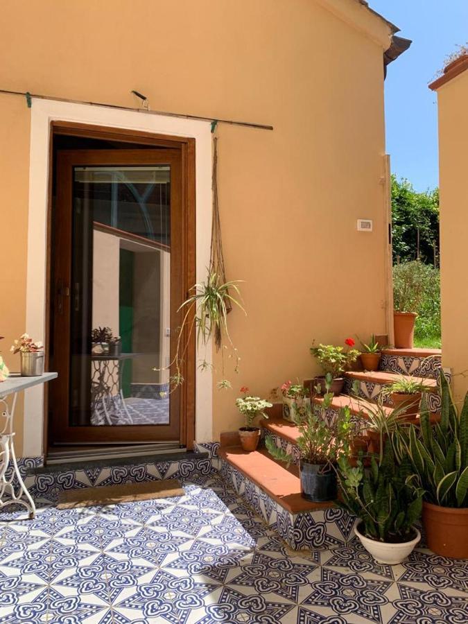 مبيت وإفطار Cava deʼ Tirreni La Stanza In Giardino المظهر الخارجي الصورة